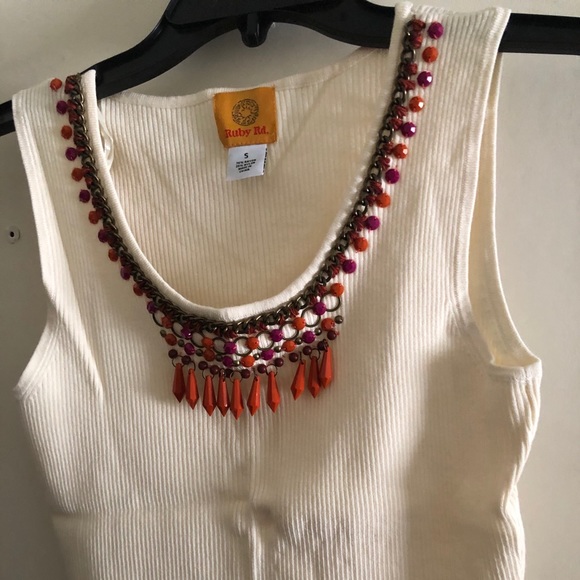 Beautiful tank top off white with beads size S - Picture 2 of 5